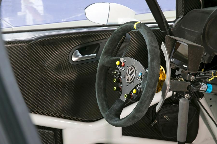  Volkswagen Polo R WRC 2015 года  (фото 14 из 25)